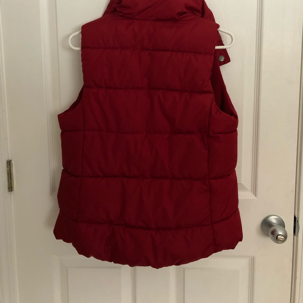 RED bubble vest!! OLD NAVY